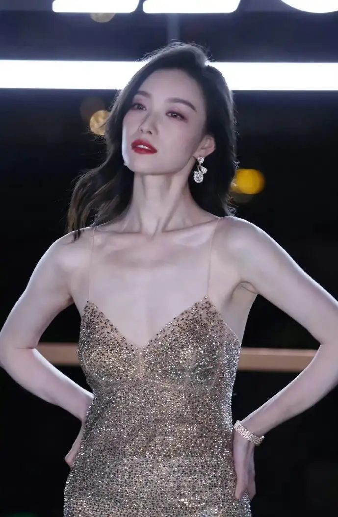 小恩爱用户增长曲线